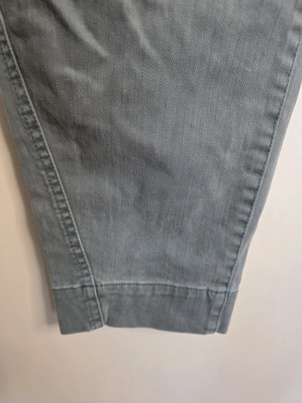 GAP Barrel Khaki Highrise in Olive Color